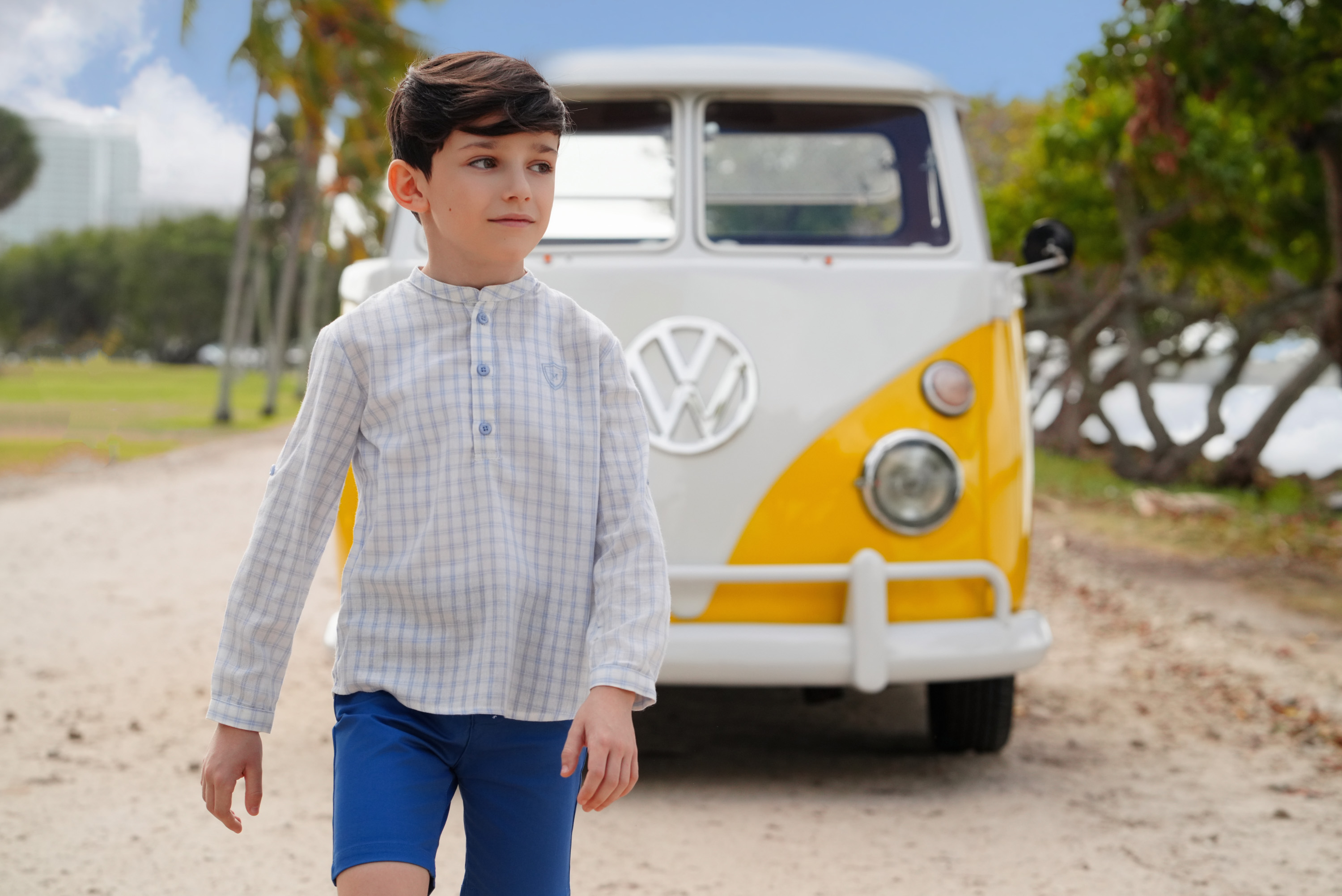 Vintage getaway car thumbnail 9